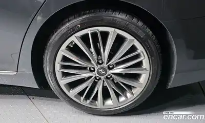 Hyundai Grandeur 2018 3.0 Автомат в Москве № 756923, миниатюра 5