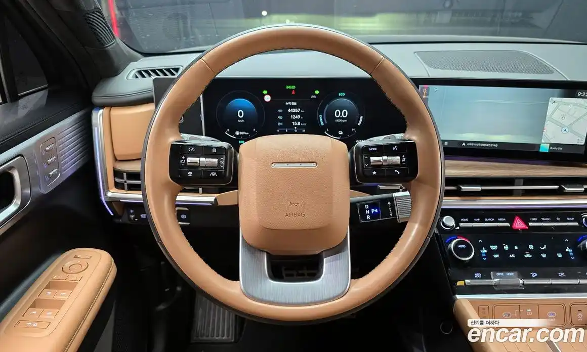 Hyundai Santa Fe 2023 1.6 Автомат в Москве № 757118, фото 13