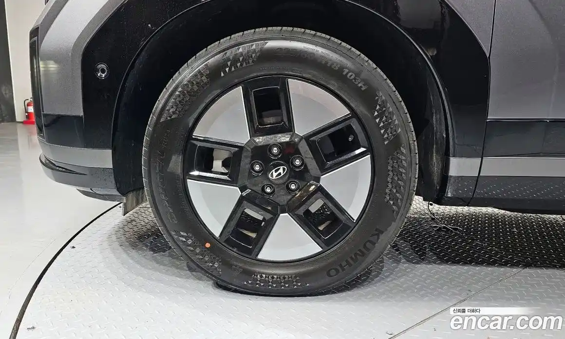 Hyundai Santa Fe 2023 1.6 Автомат в Москве № 757118, фото 5