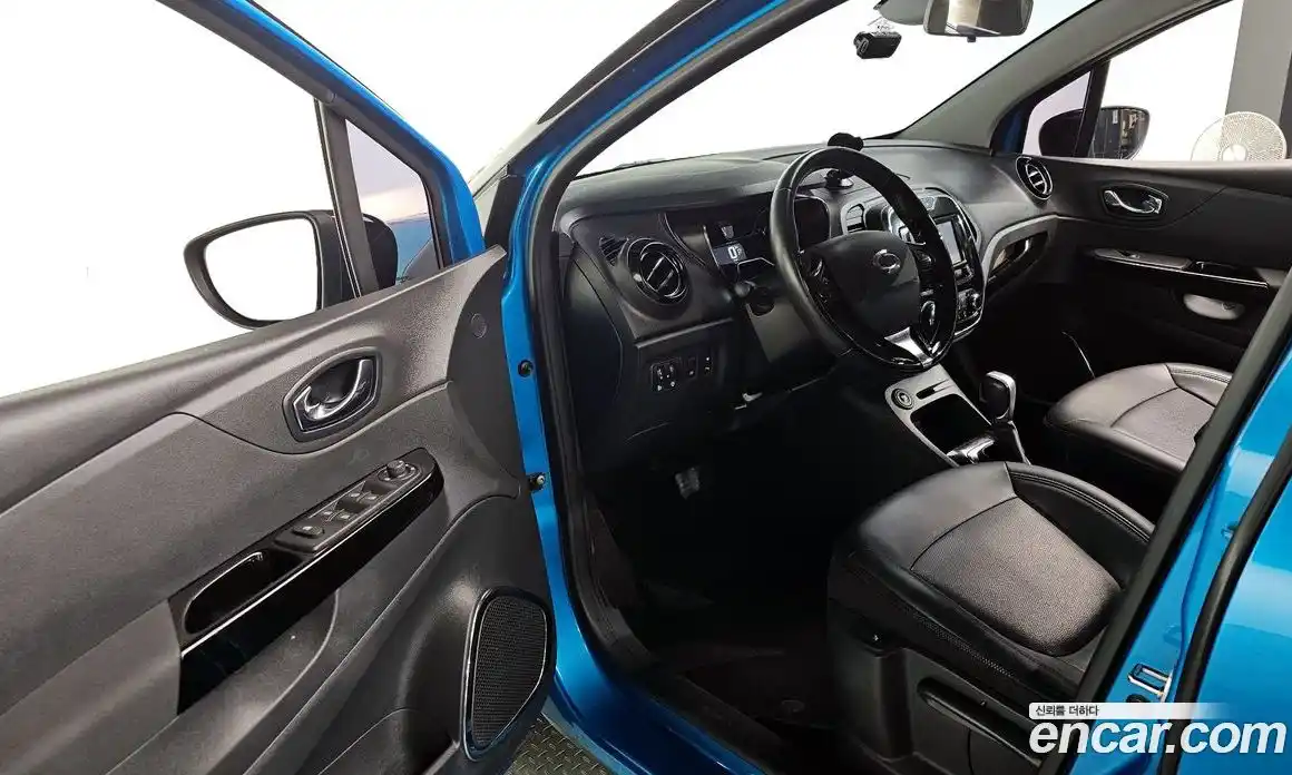 Renault QM3 2017 1.5 Автомат в Москве № 757169, фото 11