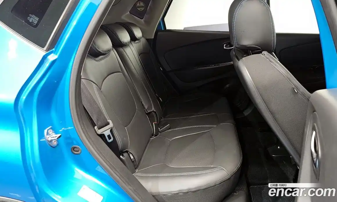 Renault QM3 2017 1.5 Автомат в Москве № 757169, фото 12