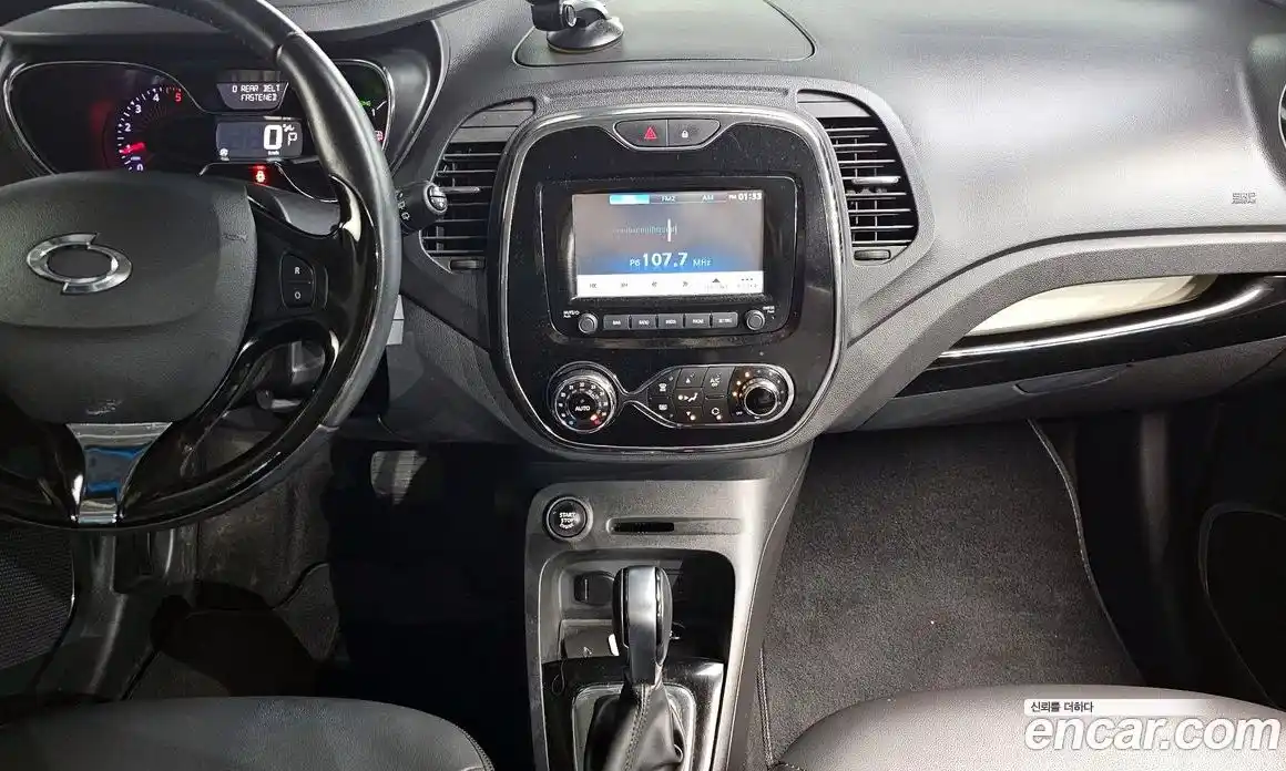 Renault QM3 2017 1.5 Автомат в Москве № 757169, фото 14