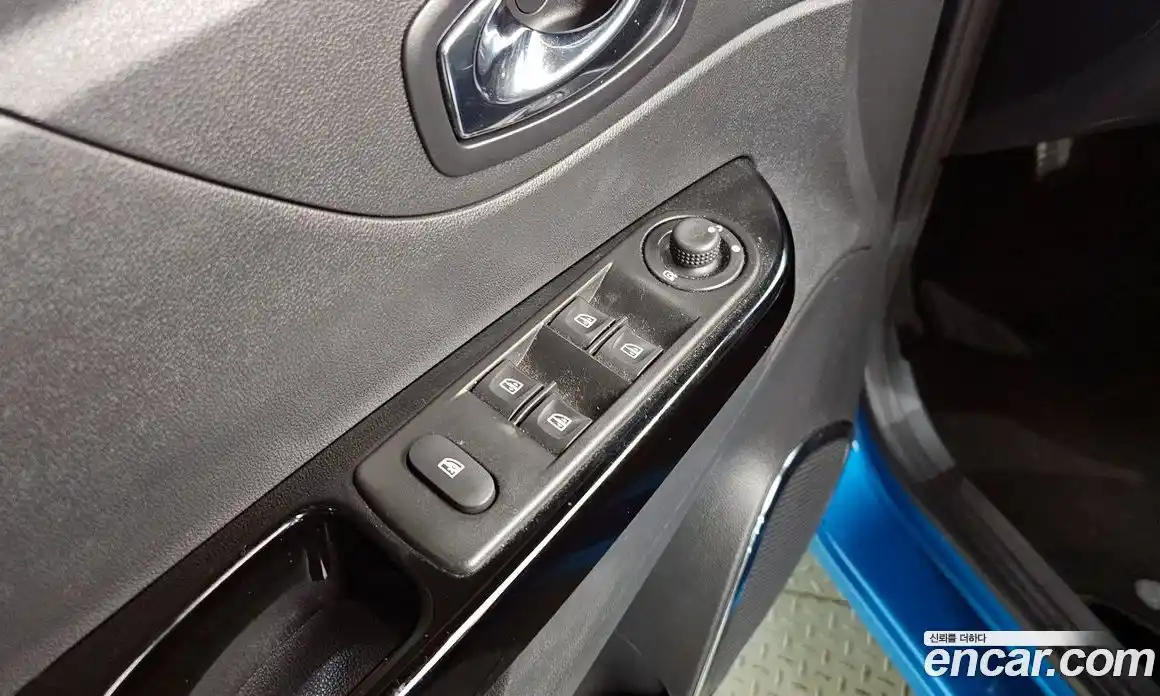 Renault QM3 2017 1.5 Автомат в Москве № 757169, фото 17