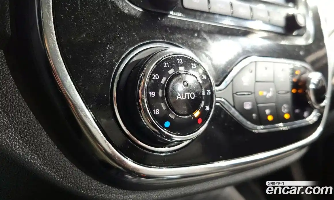 Renault QM3 2017 1.5 Автомат в Москве № 757169, фото 18