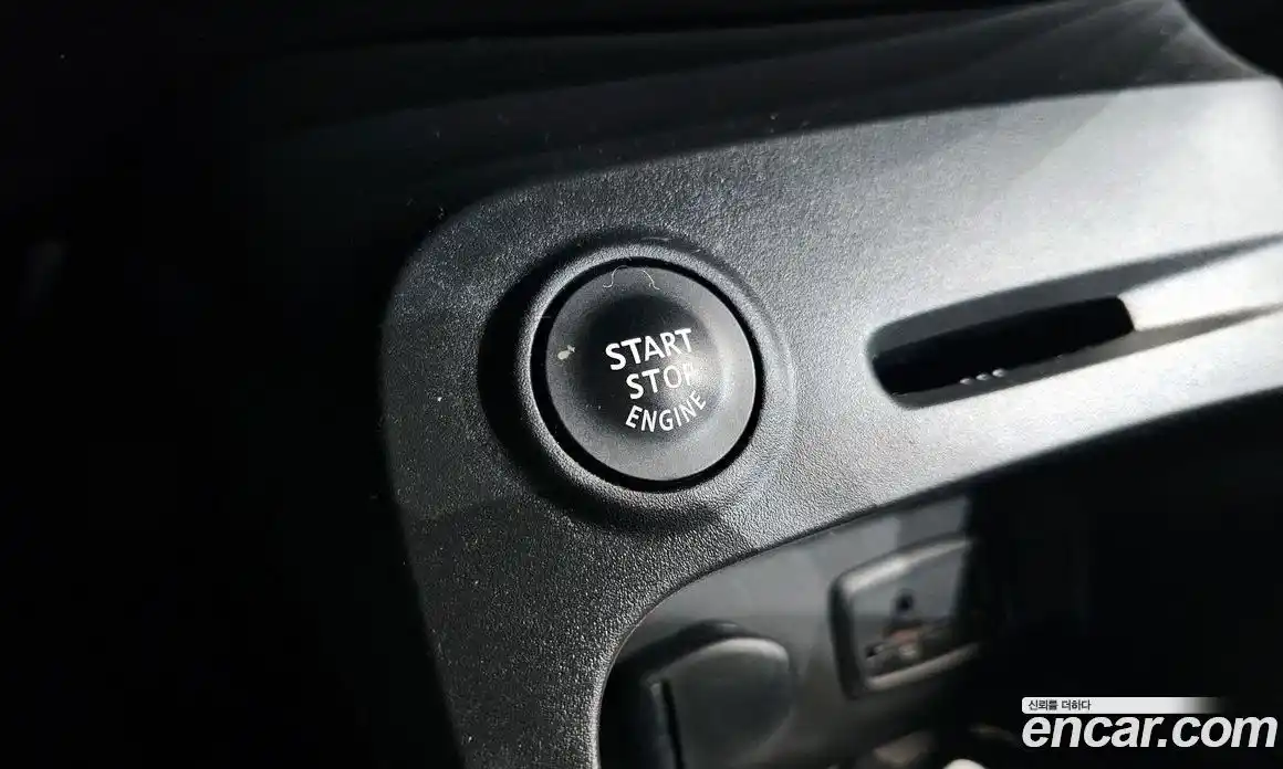 Renault QM3 2017 1.5 Автомат в Москве № 757169, фото 19