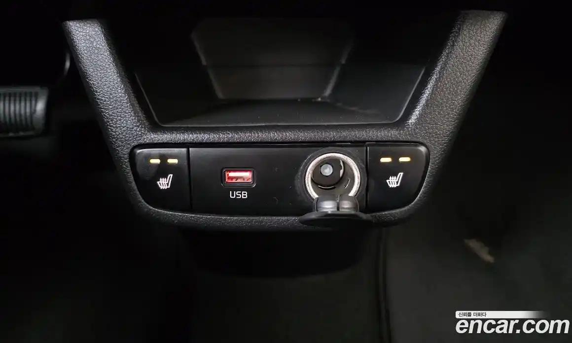 Kia Ray 2022 1.0 Автомат в Москве № 757322, фото 17