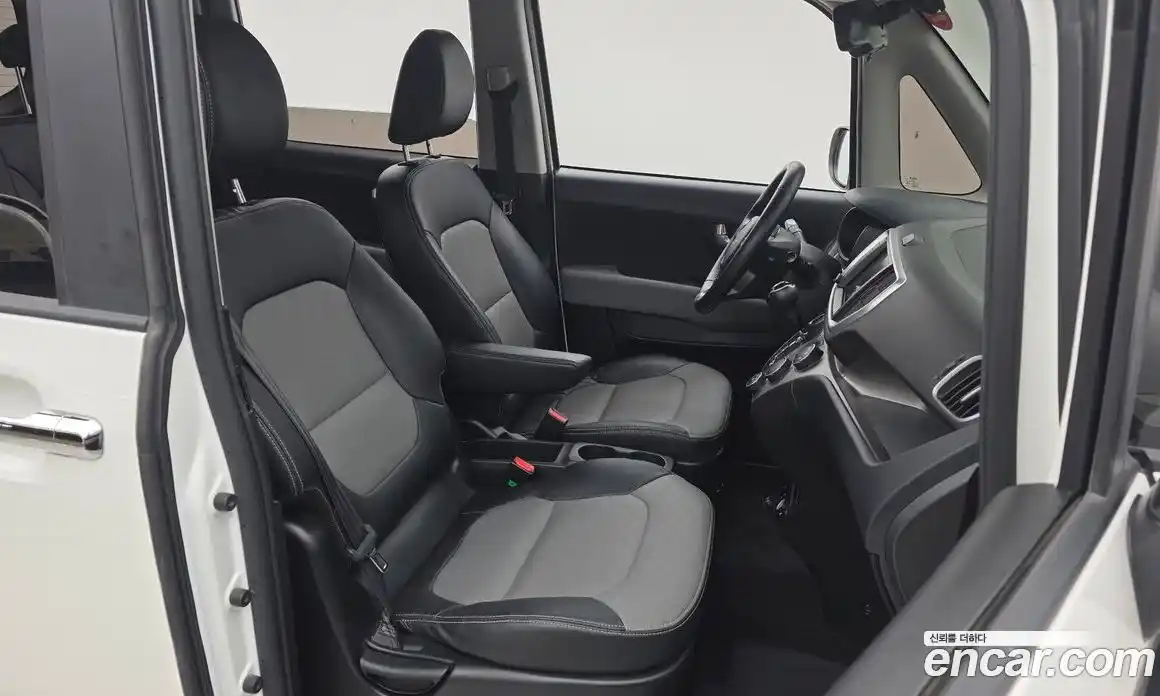 Kia Ray 2022 1.0 Автомат в Москве № 757322, фото 10