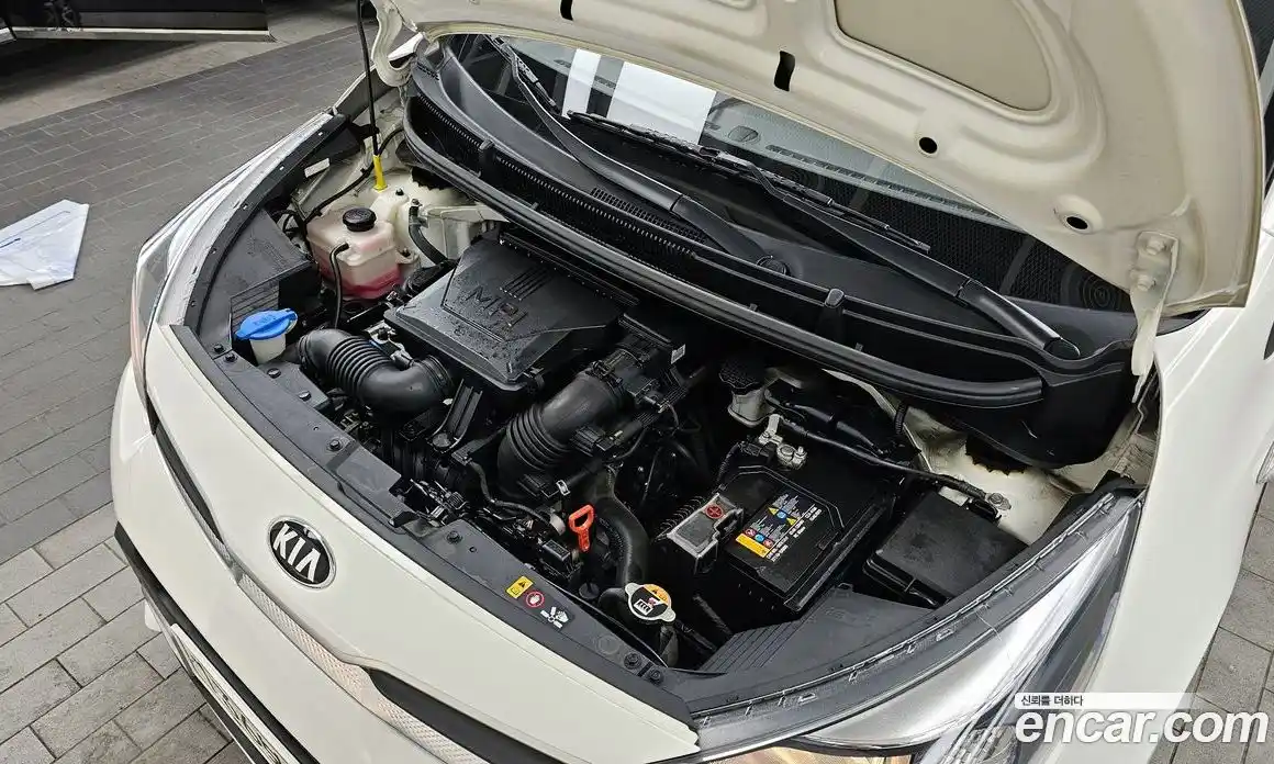 Kia Morning 2021 1.0 Автомат в Москве № 757582, фото 6