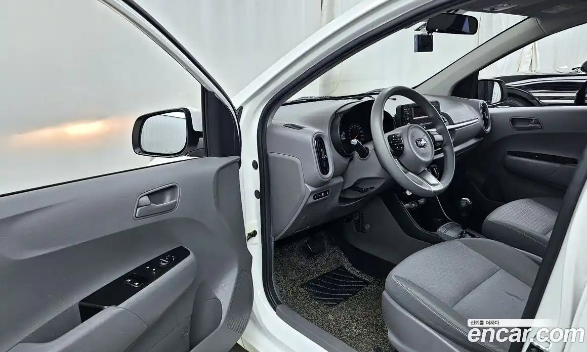 Kia Morning 2021 1.0 Автомат в Москве № 757582, фото 10