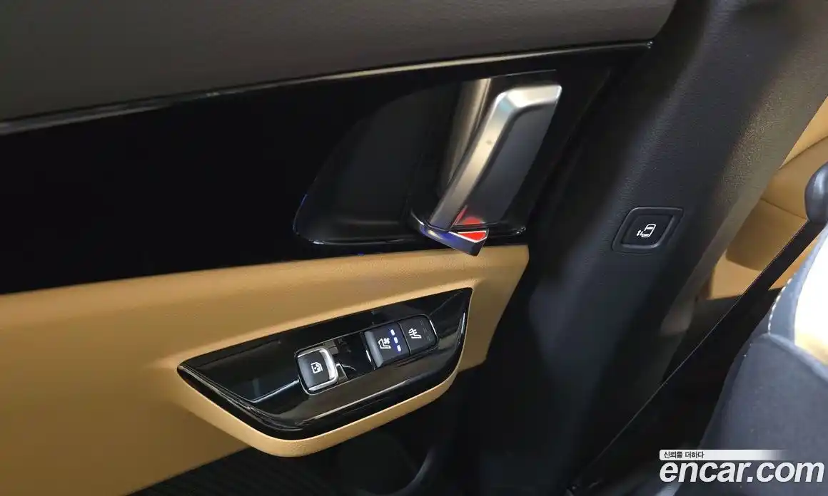 Kia Canival 2022 2.2 Автомат в Москве № 757889, фото 19