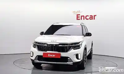 Kia Seltos 2023 1.6 Автомат в Москве № 757916, миниатюра 3