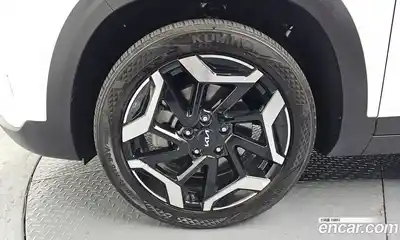 Kia Seltos 2023 1.6 Автомат в Москве № 757916, миниатюра 5