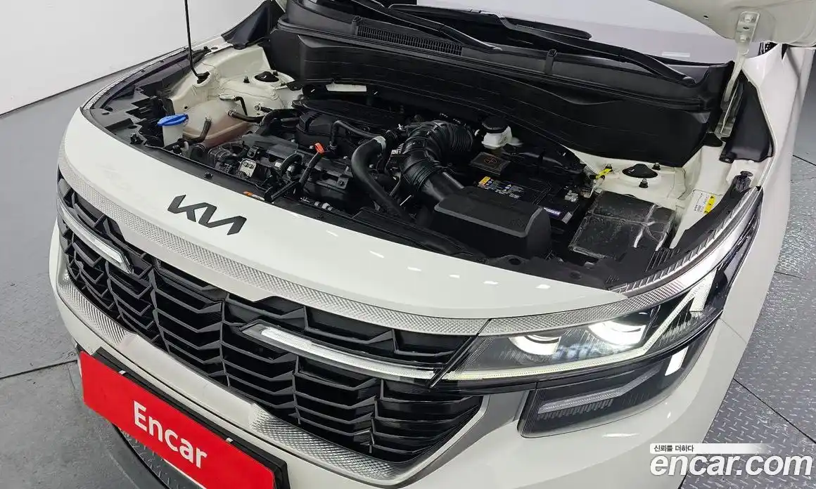 Kia Seltos 2023 1.6 Автомат в Москве № 757916, фото 6