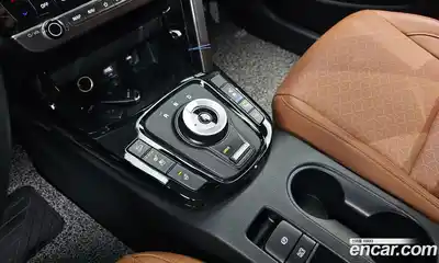 Kia Seltos 2023 1.6 Автомат в Москве № 757916, миниатюра 9