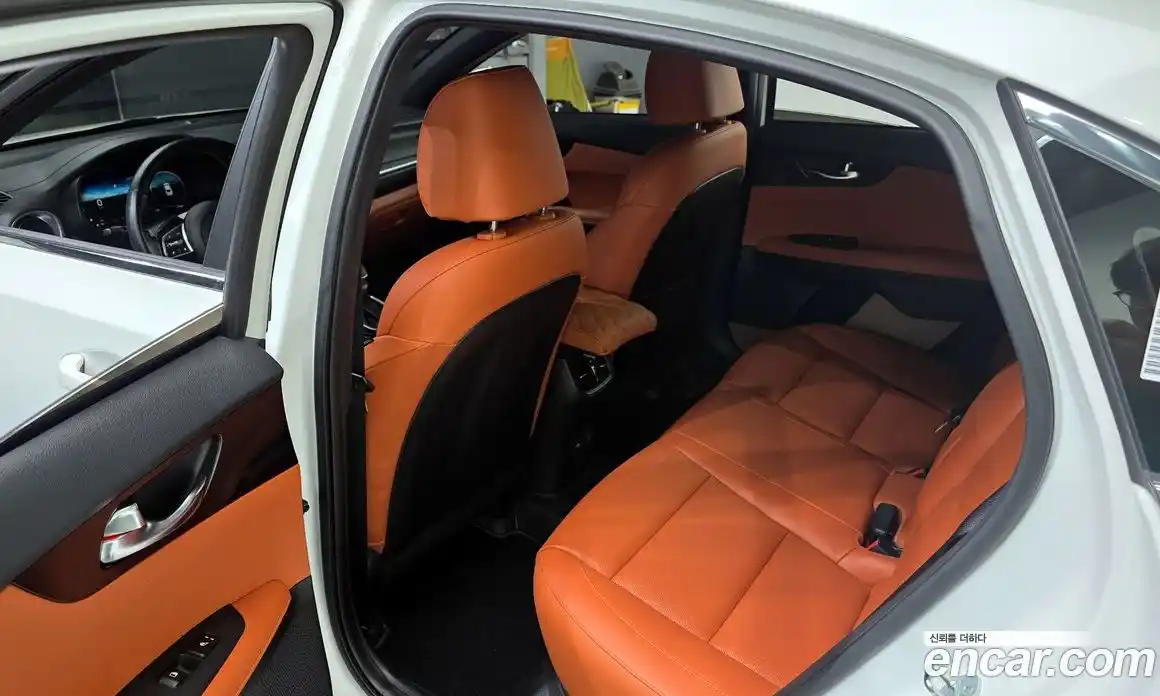 Kia K3 2023 1.6 Автомат в Москве № 758003, фото 11