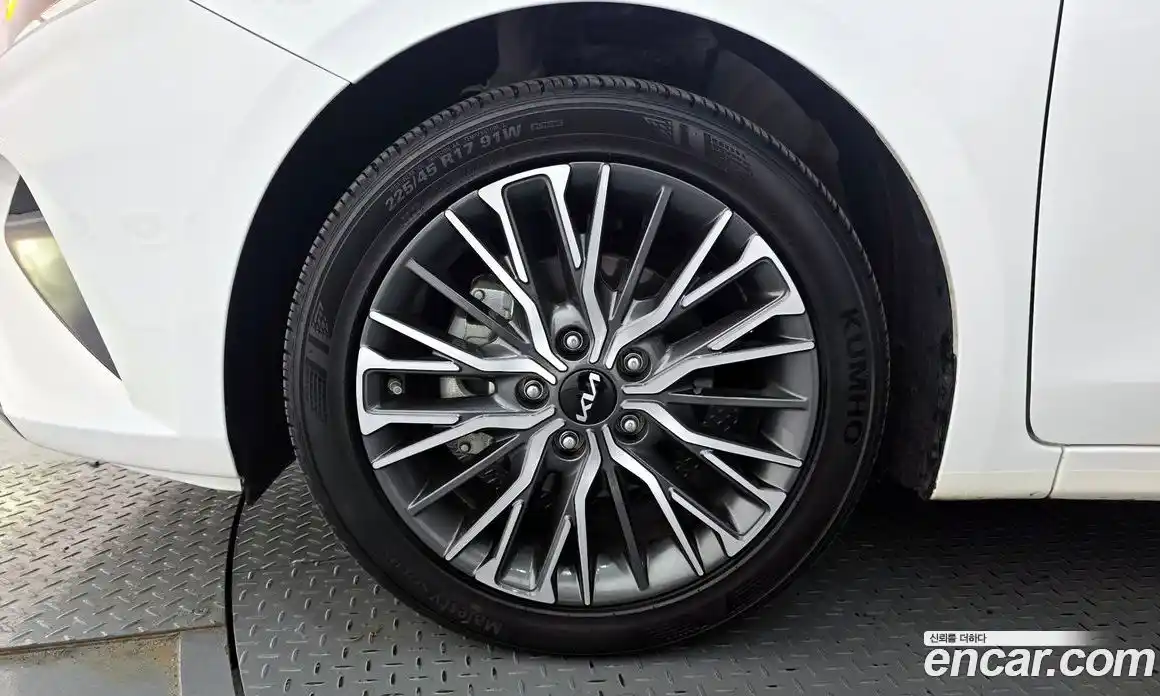 Kia K3 2023 1.6 Автомат в Москве № 758003, фото 5