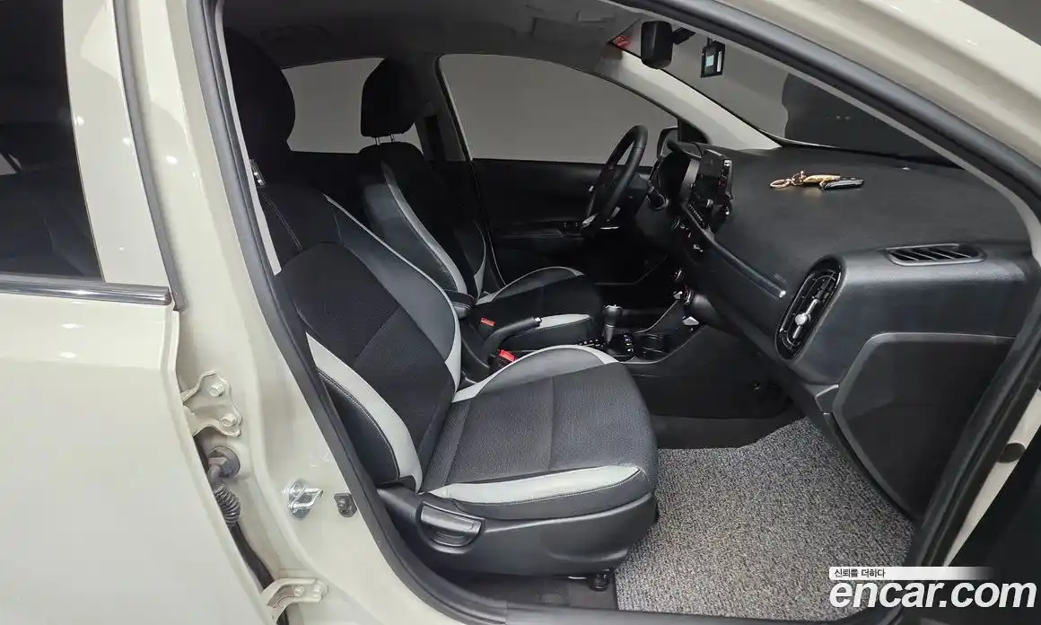 Kia Morning 2023 1.0 Автомат в Москве № 758162, фото 10