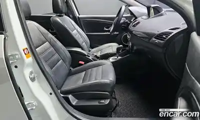 Renault SM3 2015 1.6 Автомат в Москве № 760046, миниатюра 11