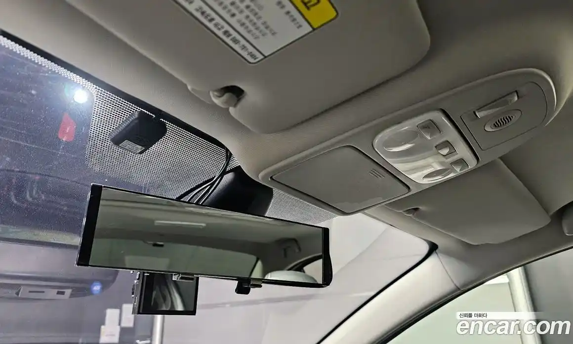 Renault SM3 2015 1.6 Автомат в Москве № 760046, фото 17