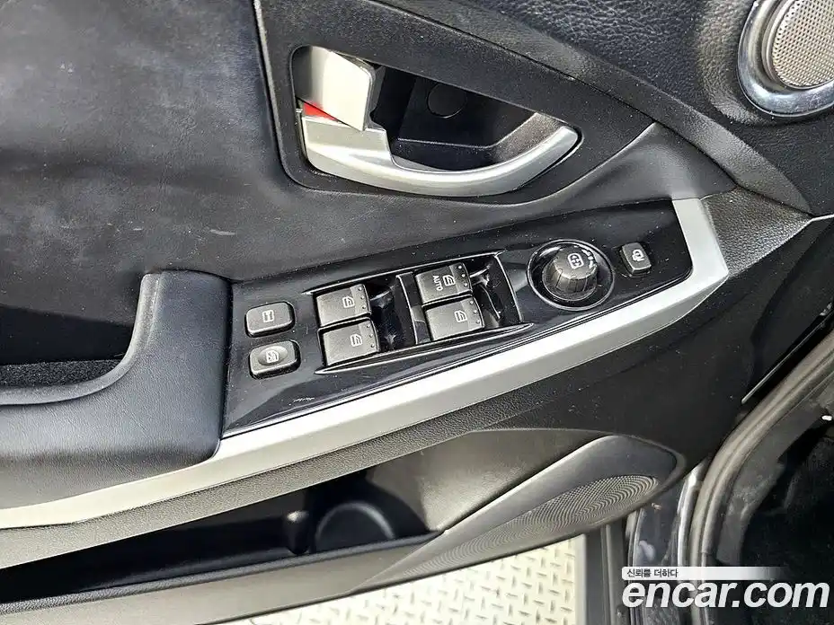 SsangYong Korando 2015 2.0 Автомат в Москве № 760067, фото 15