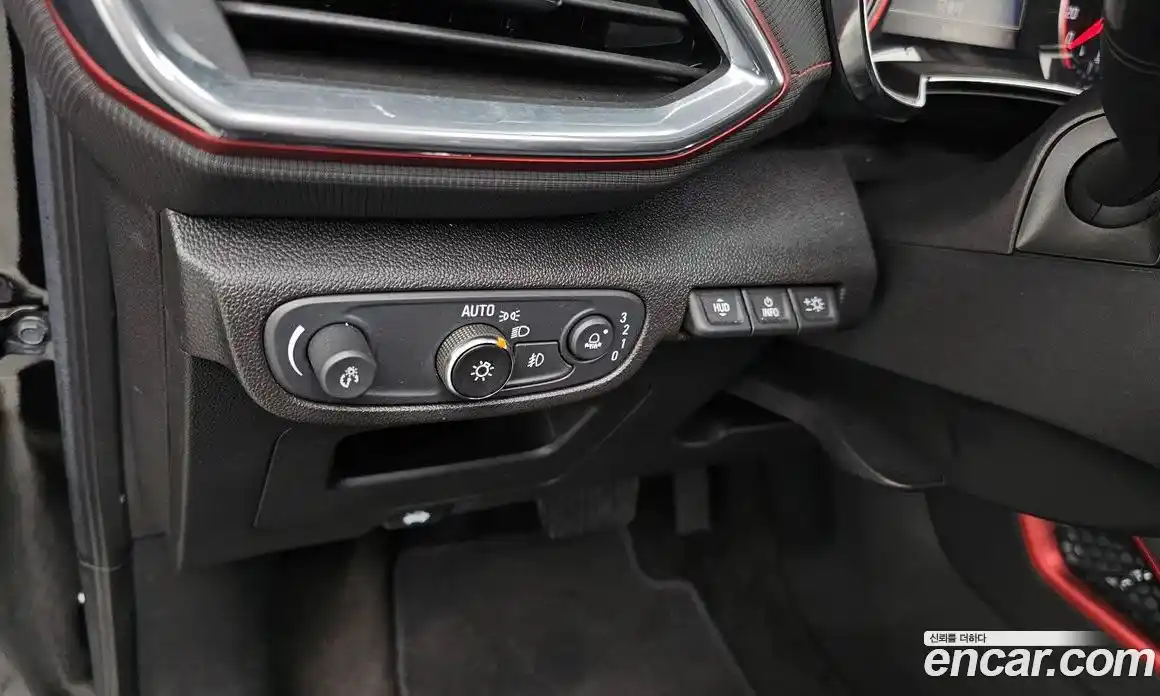 Chevrolet TrailBlazer 2022 1.3 Автомат в Москве № 760183, фото 17