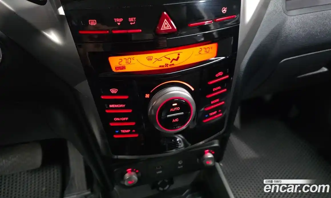 SsangYong TIBOLI 2015 1.6 Автомат в Москве № 760213, фото 17