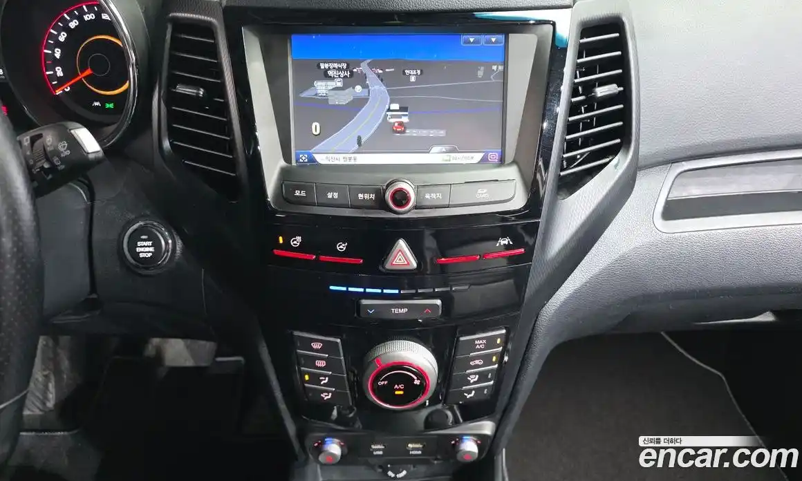 SsangYong TIBOLI 2018 1.6 Автомат в Москве № 760276, фото 14