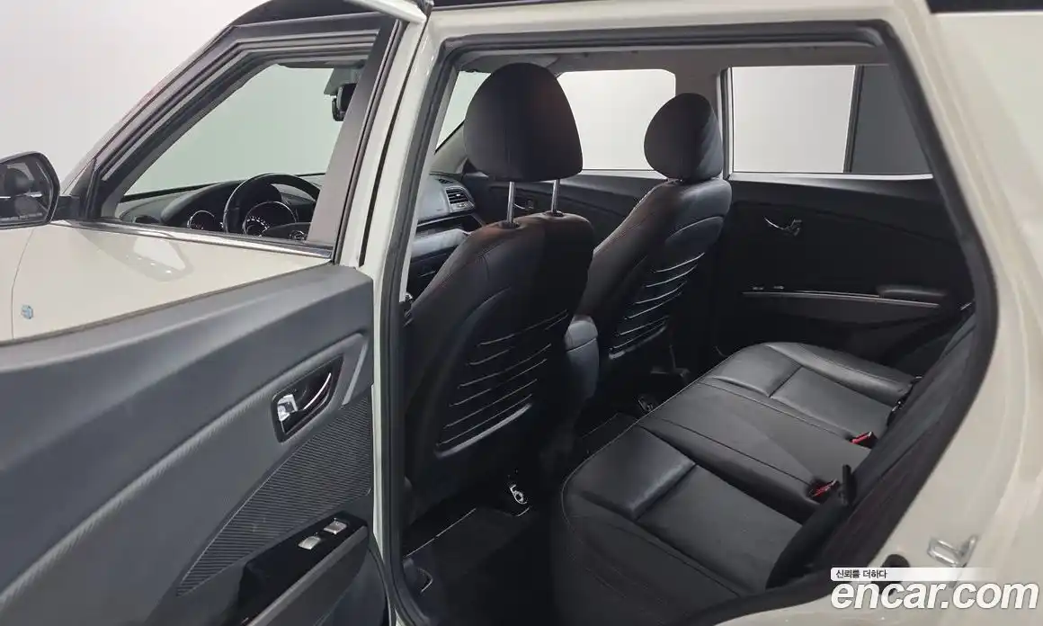 SsangYong TIBOLI 2018 1.6 Автомат в Москве № 760276, фото 17