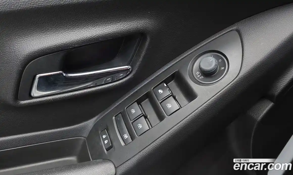 Chevrolet Trax 2017 1.4 гидро в Москве № 761048, фото 17