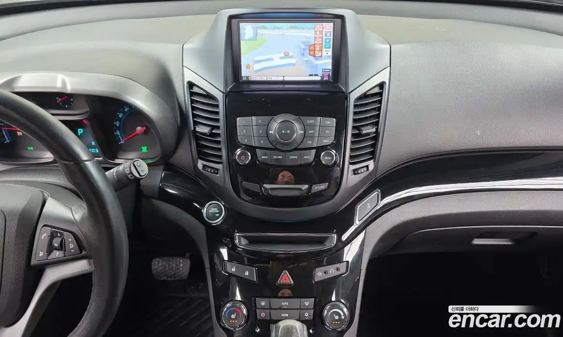 Chevrolet Orlando 2011 2.0 Автомат в Москве № 761304, фото 15