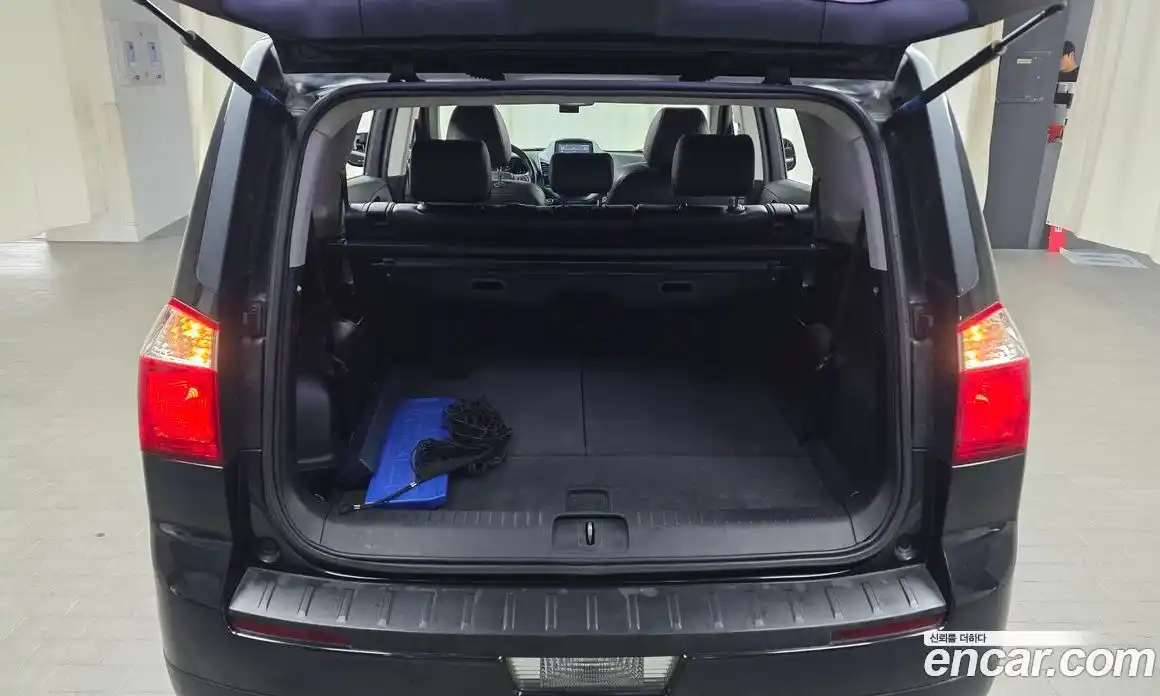 Chevrolet Orlando 2011 2.0 Автомат в Москве № 761304, фото 20