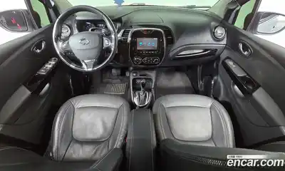 Renault QM3 2015 1.5 Автомат в Москве № 761671, миниатюра 7
