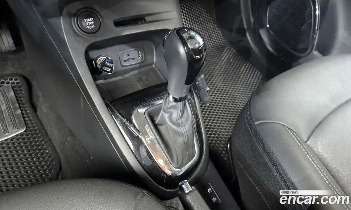 Renault QM3 2015 1.5 Автомат в Москве № 761671, фото 9