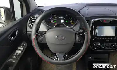 Renault QM3 2013 1.5 Автомат в Москве № 761840, миниатюра 12