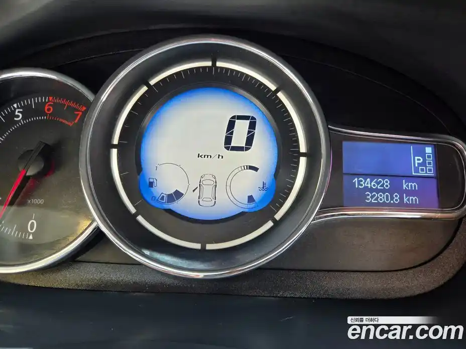 Renault SM3 2014 1.6 Автомат в Москве № 761942, фото 9