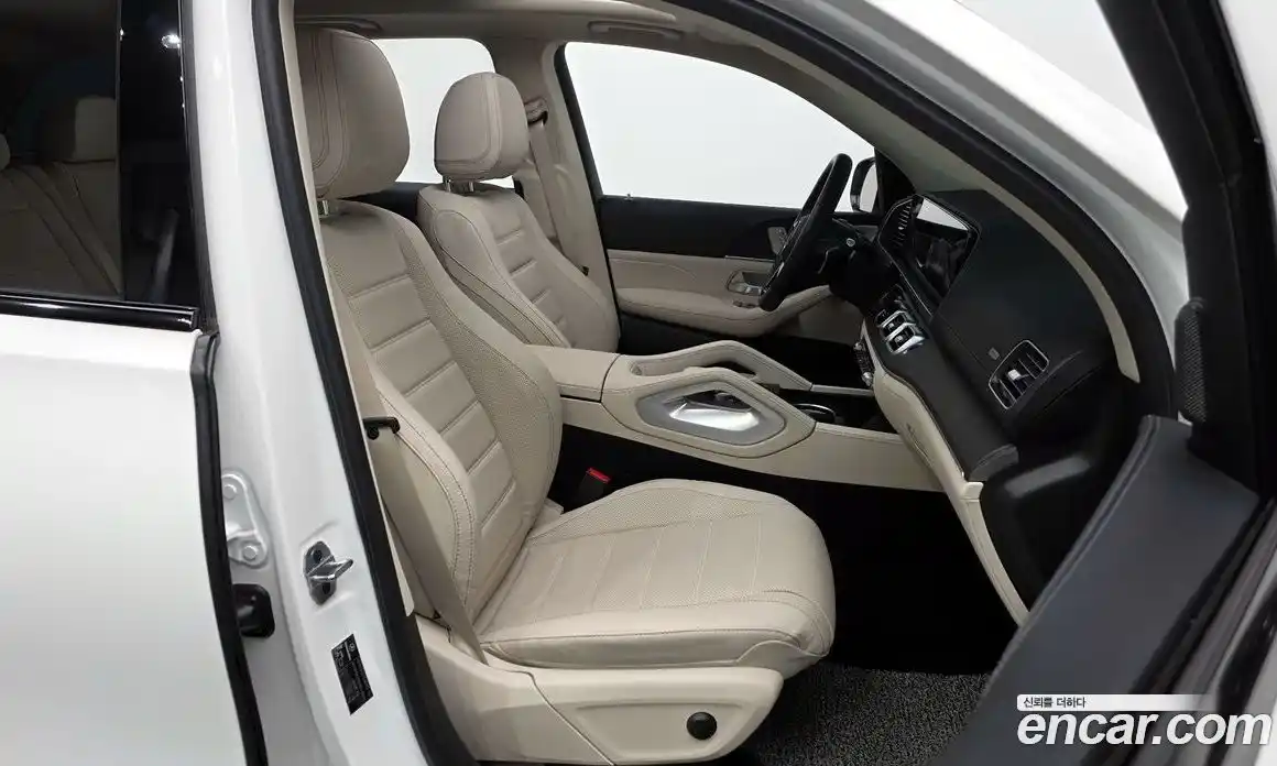 Mercedes-Benz GLE-Class 2024 3.0 Автомат в Москве № 763677, фото 11