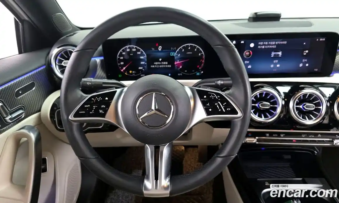 Mercedes-Benz A-Class 2023 2.0 Автомат в Москве № 763838, фото 14