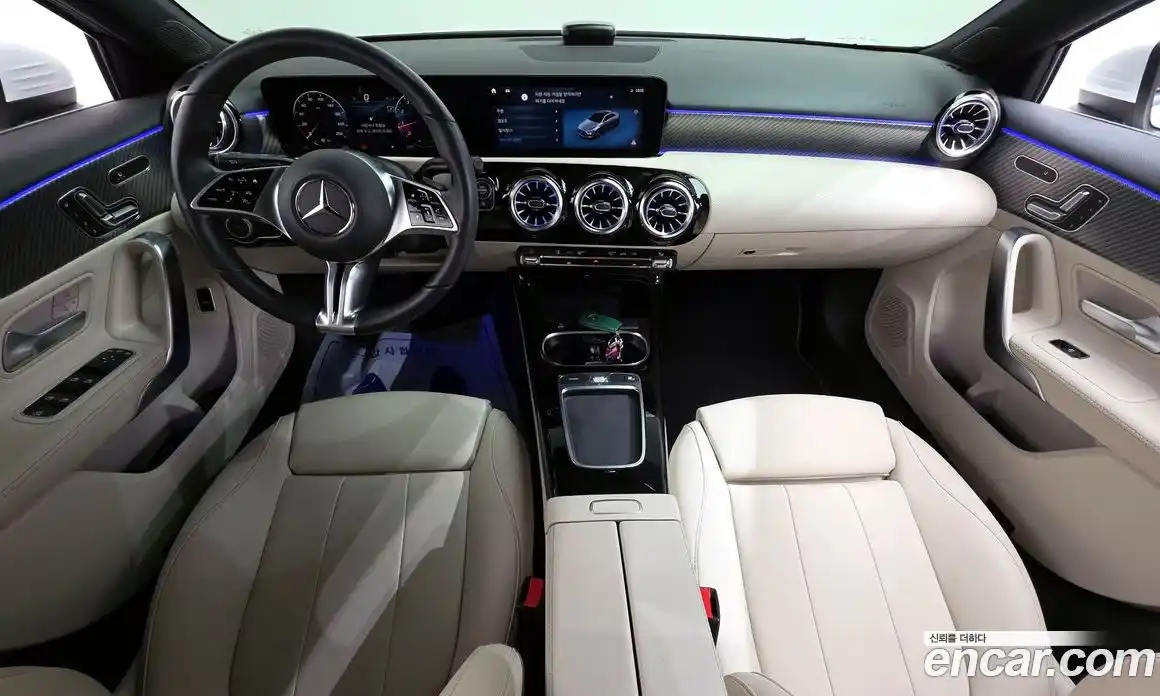 Mercedes-Benz A-Class 2023 2.0 Автомат в Москве № 763838, фото 7