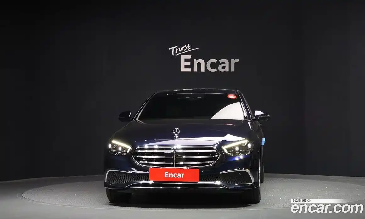 Mercedes-Benz E-Class 2022 2.0 Автомат в Москве № 764164, фото 3