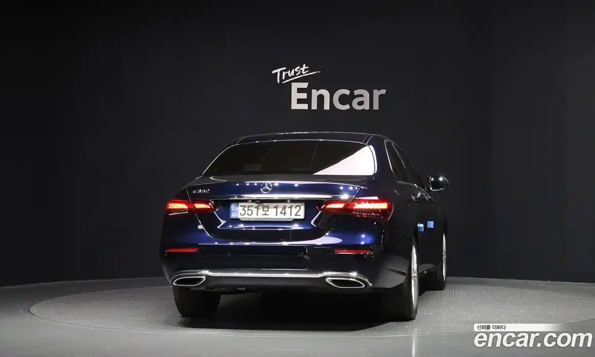 Mercedes-Benz E-Class 2022 2.0 Автомат в Москве № 764164, фото 4