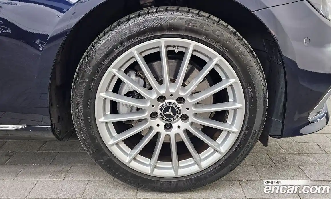 Mercedes-Benz E-Class 2022 2.0 Автомат в Москве № 764164, фото 5