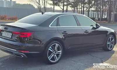 Audi A4 2019 2.0 Автомат в Москве № 764927, миниатюра 4
