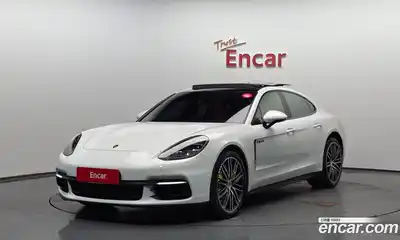 Porsche Panamera, 2019