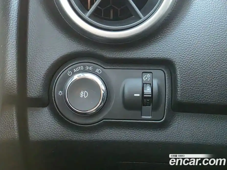 Chevrolet Trax 2015 1.4 Автомат в Москве № 78572, фото 19