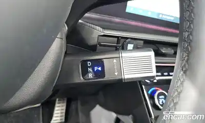 Hyundai Santa Fe 2023 2.5 Автомат в Москве № 117897, миниатюра 8