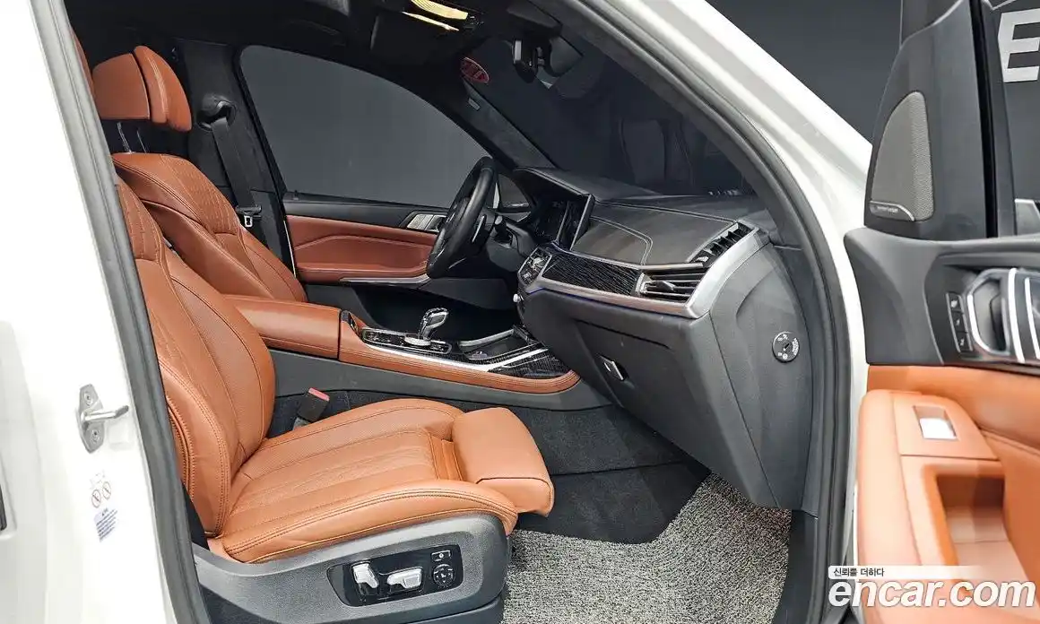 BMW X7 2022 3.0 гидро в Москве № 187605, фото 10