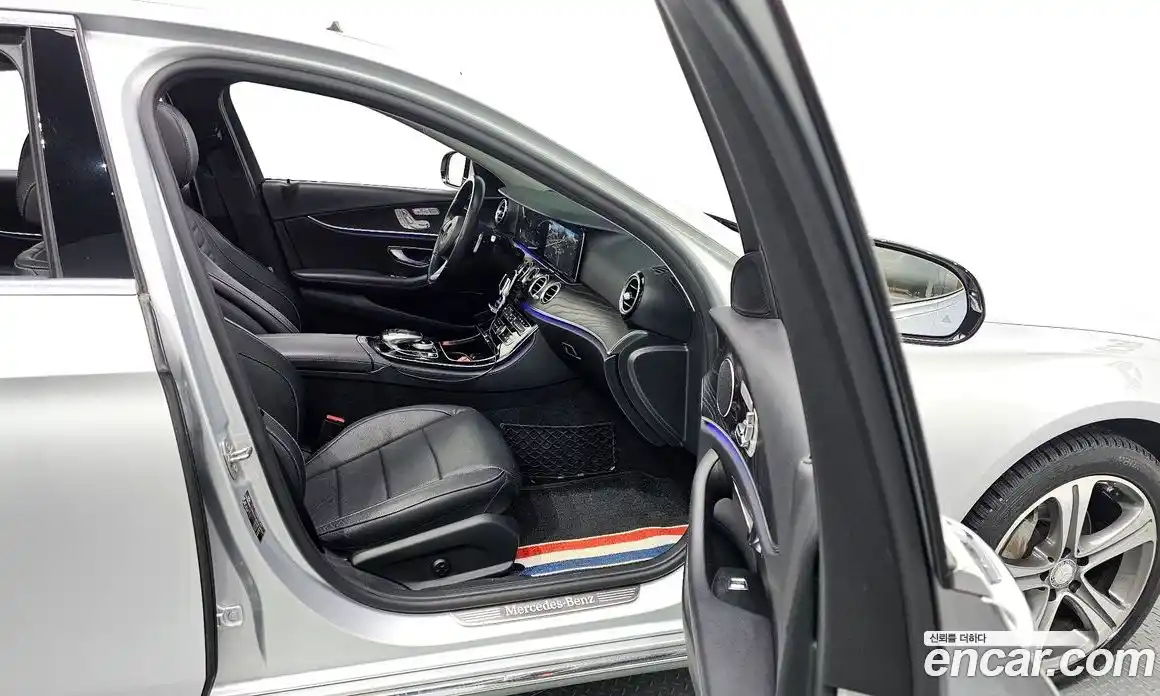 Mercedes-Benz E-Class 2017 2.0 Автомат в Москве № 195018, фото 11