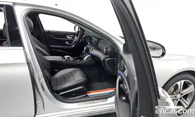 Mercedes-Benz E-Class 2017 2.0 Автомат в Москве № 195018, миниатюра 11