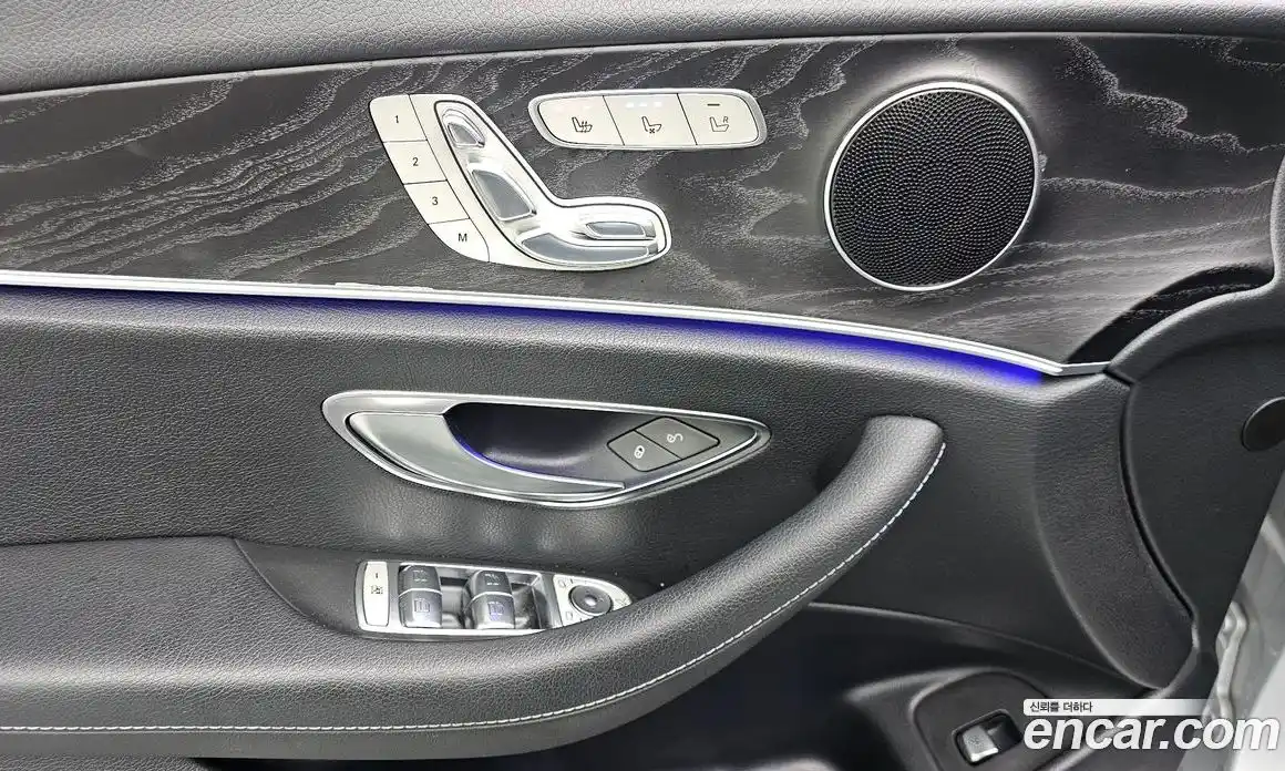 Mercedes-Benz E-Class 2017 2.0 Автомат в Москве № 195018, фото 17