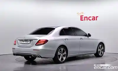 Mercedes-Benz E-Class 2017 2.0 Автомат в Москве № 195018, миниатюра 2